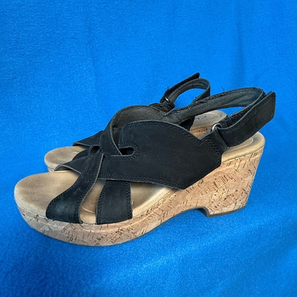 Clarks Giselle Flora Wedge Sandal Black Suede Cork Heel Sz 9